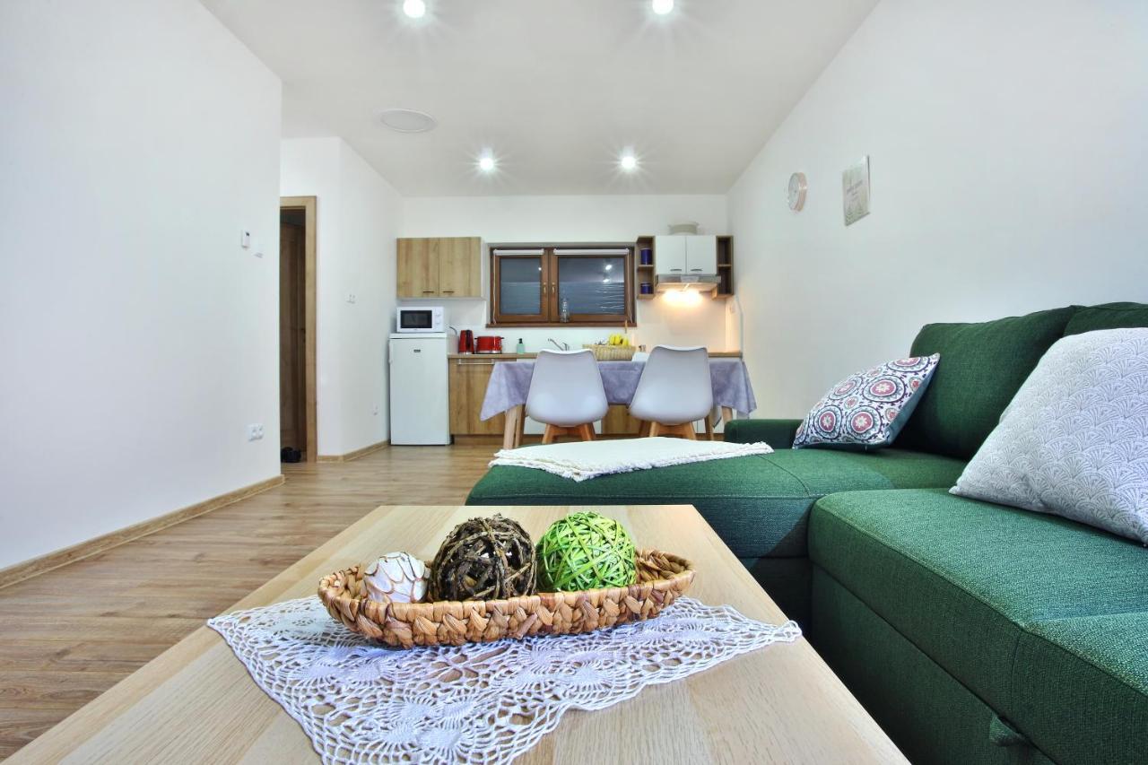 Kamilli Apartment Besenova Exterior photo